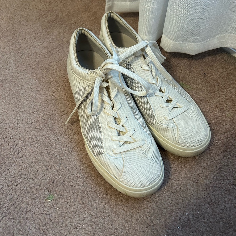 Rothy’s the lace up sneaker with gold thread